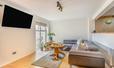 3 Bed in Cardiff 3