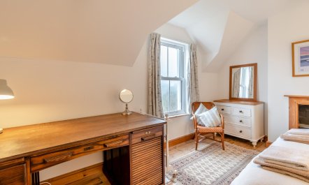 3 Bed in Tufton 7