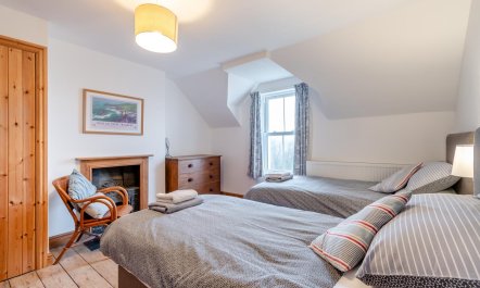 3 Bed in Tufton 9