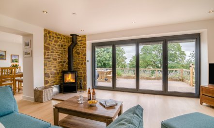 2 Bed in Llanellen 2