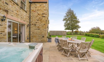 4 Bed in Catterick 1