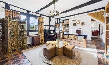 7 Bed in Trumpet 5