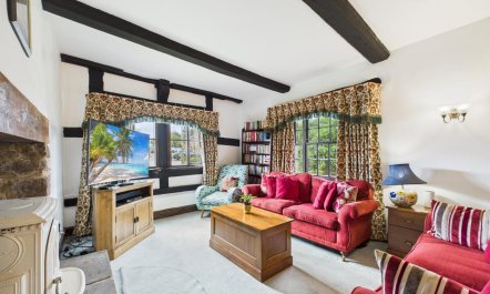 7 Bed in Trumpet 6