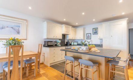 2 Bed in Port Isaac 2