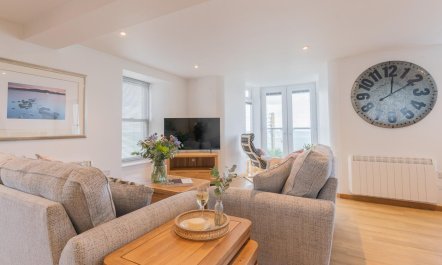 2 Bed in Port Isaac 8
