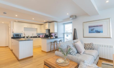 2 Bed in Port Isaac 2