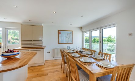 4 Bed in Croyde 2
