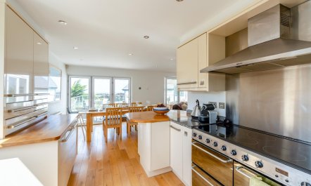 4 Bed in Croyde 6