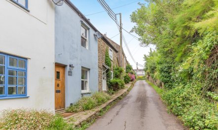 2 Bed in Eype 1