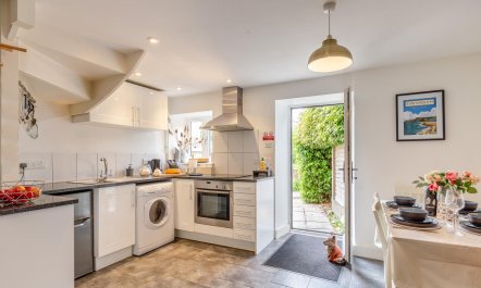 2 Bed in Eype 5