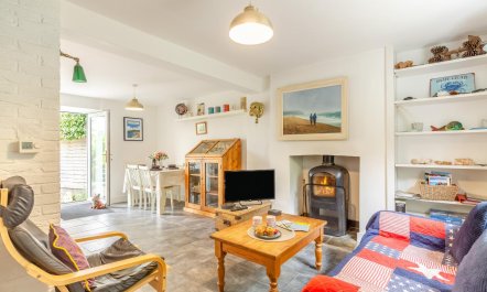 2 Bed in Eype