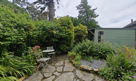 2 Bed in Kingston 7