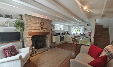 2 Bed in Kingston 2