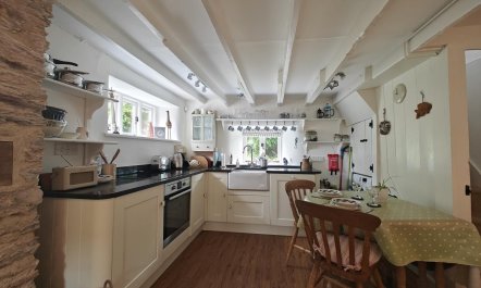 2 Bed in Kingston 3
