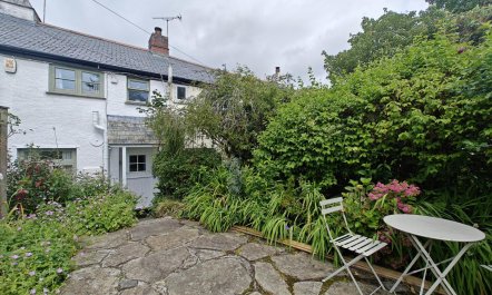 2 Bed in Kingston