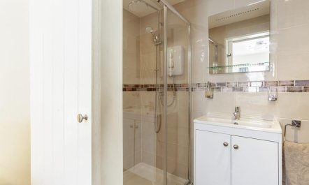 1 Bed in Trowbridge 9