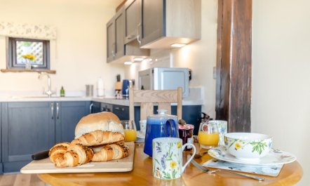 1 Bed in Earl Sterndale 6