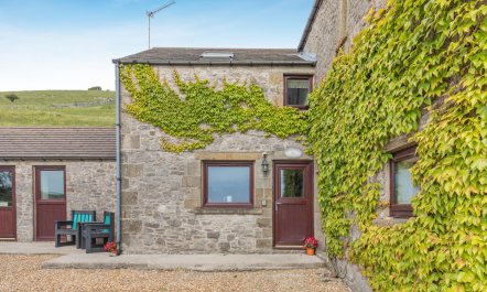 1 Bed in Earl Sterndale