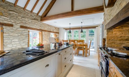 5 Bed in Long Compton 3