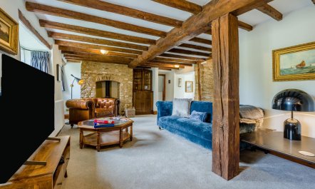5 Bed in Long Compton 5
