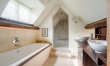5 Bed in Long Compton 9