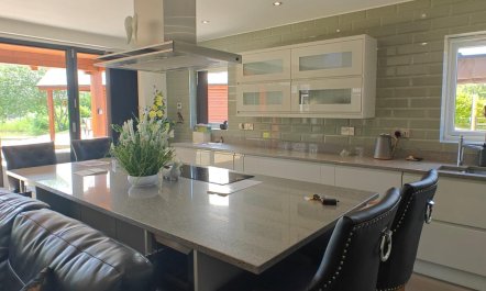 3 Bed in Thorpe-on-the-Hill 2