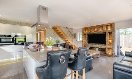 3 Bed in Thorpe-on-the-Hill 2