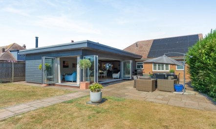 4 Bed in Hunstanton 3