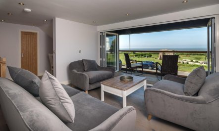 4 Bed in Hunstanton 3