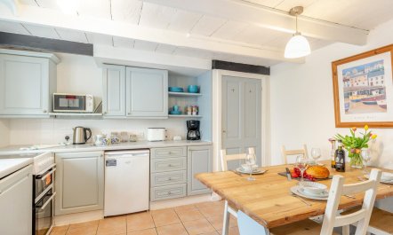 2 Bed in Polruan 5
