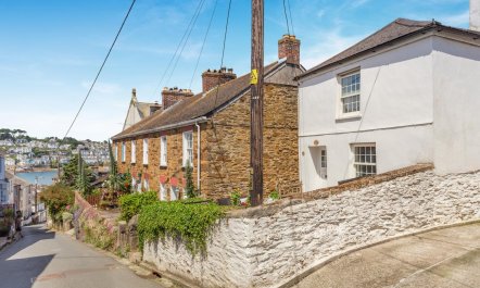 2 Bed in Polruan 1