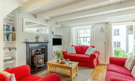 2 Bed in Polruan 3