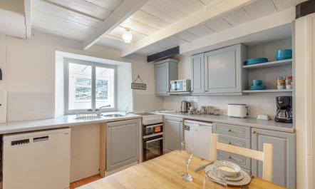 2 Bed in Polruan 6