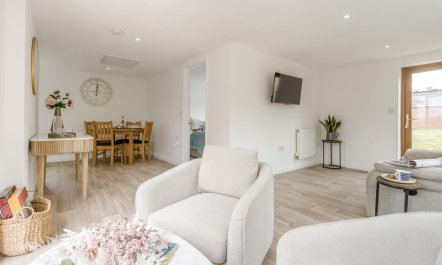 1 Bed in Madley 5