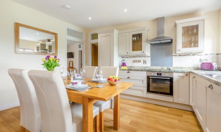 2 Bed in Dalwood 9