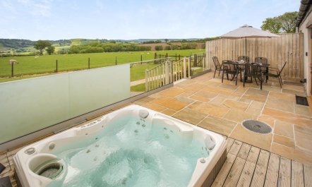 2 Bed in Dalwood 1