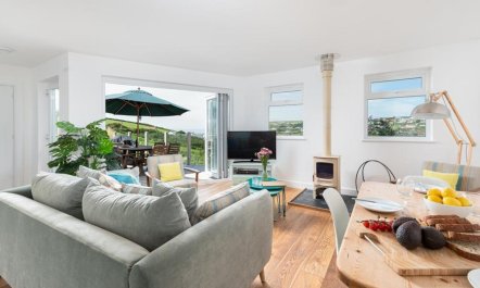 2 Bed in Mawgan Porth 7