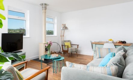 2 Bed in Mawgan Porth 6