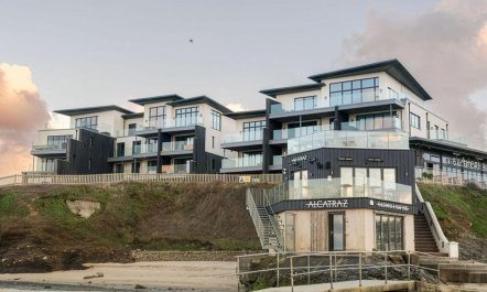 4 Bed in Perranporth 2