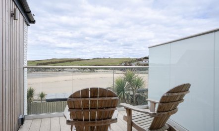 4 Bed in Porth 0