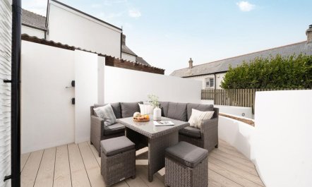 4 Bed in Porth 3