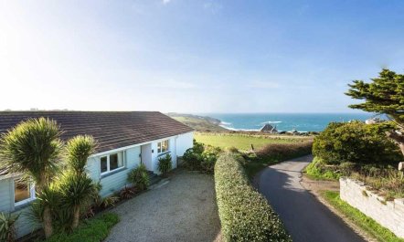 3 Bed in Sennen 1