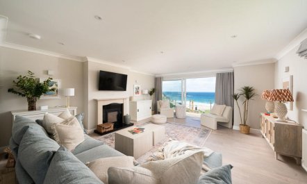 4 Bed in Portreath 2