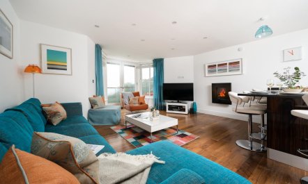 2 Bed in Watergate Bay 2