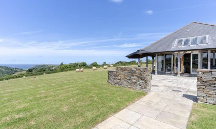3 Bed in Widemouth Bay 4