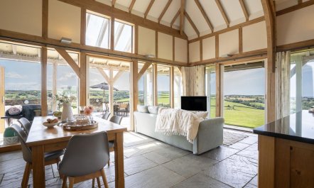 3 Bed in Widemouth Bay 2