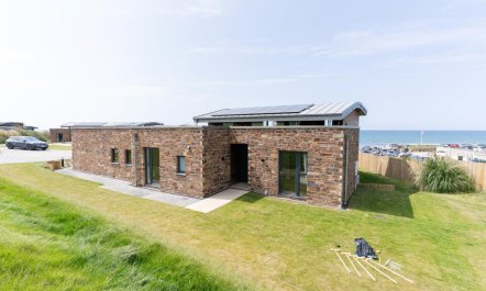 4 Bed in Widemouth Bay 3