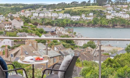 4 Bed in Polruan 1