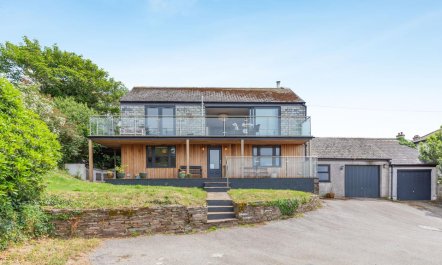 4 Bed in Polruan