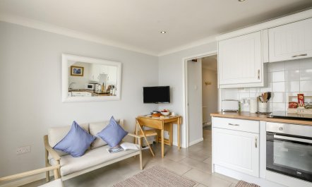 2 Bed in Weymouth 2